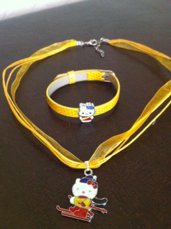 Parure jaune